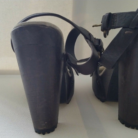 Miu-Miu Shoes Pre-owned - Picture 2 of 6